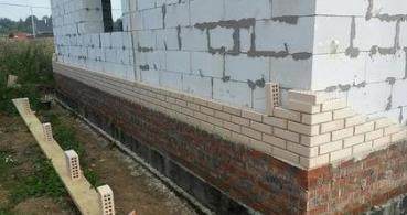 泡沫磚 傳統紅磚的綠色替代品，能否重塑農村建房新格局？